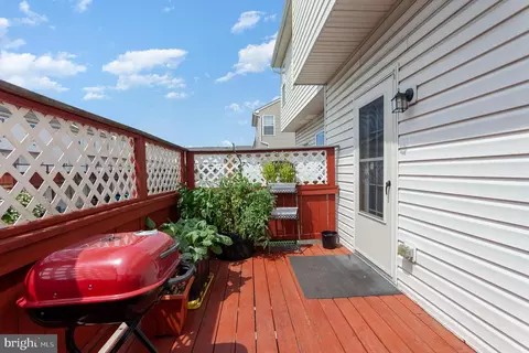 Exterior - 828 Lowe Rd, Middle River, MD 21220 photo 4 of 6
