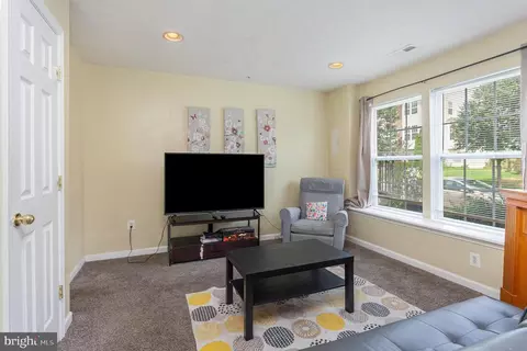 Living - 828 Lowe Rd, Middle River, MD 21220 photo 1 of 1