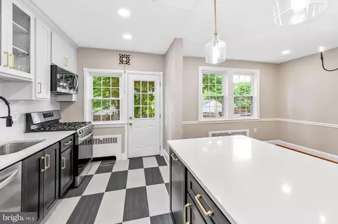 Kitchen - 204 Regester Ave, Baltimore, MD 21212 photo 6 of 7