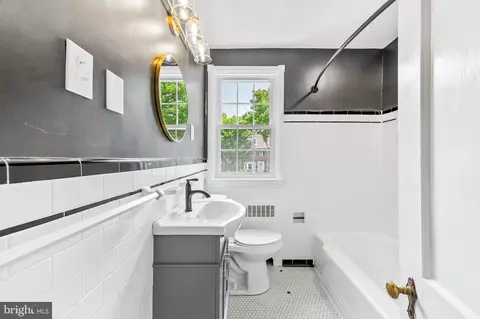 Bath - 204 Regester Ave, Baltimore, MD 21212 photo 1 of 2