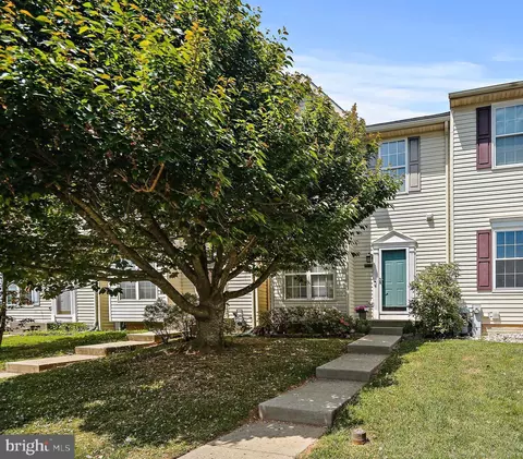 18 Oaksylvan Way, Nottingham, MD 21236