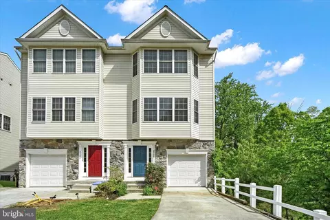 2300 Quilting Bee Rd, Catonsville, MD 21228