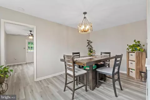 9214 Orbitan Rd, Parkville, MD 21234 photo 8