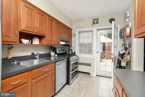 Kitchen - 316 Regester Ave, Baltimore, MD 21212 photo 1 of 2