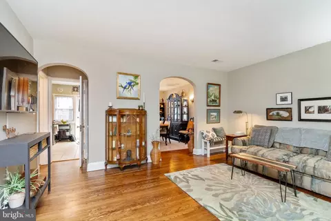 Entry Way - 316 Regester Ave, Baltimore, MD 21212 photo 2 of 4