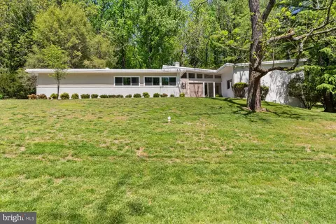 8507 Arborwood Rd, Pikesville, MD 21208