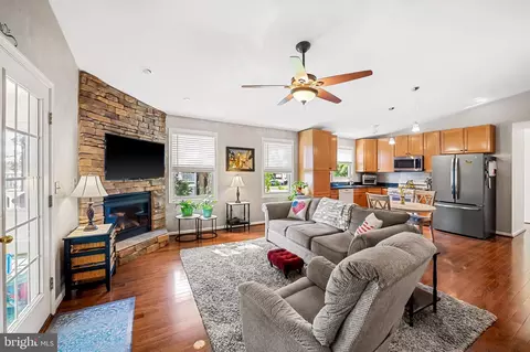 948 Frog Mortar Rd, Middle River, MD 21220 photo 6