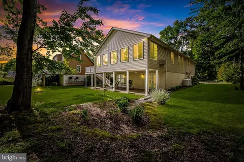 948 Frog Mortar Rd, Middle River, MD 21220