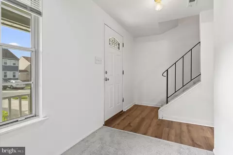 Entry Way - 4 Menteith Ct, Nottingham, MD 21236 photo 3 of 5