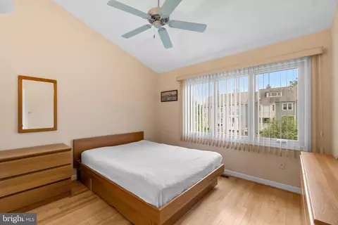 18 Stablemere Ct, Baltimore, MD 21209 photo 23