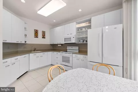 18 Stablemere Ct, Baltimore, MD 21209 photo 11
