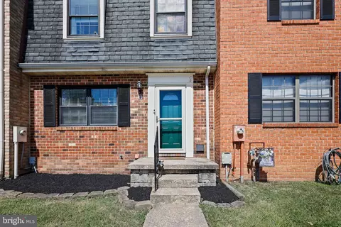 6 Kimball Ridge Ct, Catonsville, MD 21228