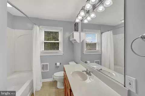 4304 E Joppa Rd E, Nottingham, MD 21236 photo 17