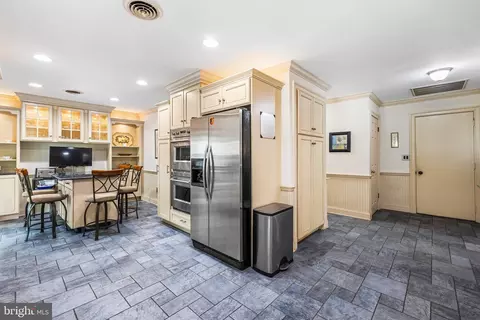 Entry Way - 5428 Arcadia Ave, Upperco, MD 21155 photo 3 of 5