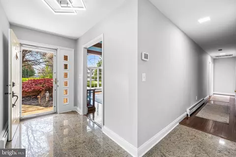 Entry Way - 5428 Arcadia Ave, Upperco, MD 21155 photo 2 of 5