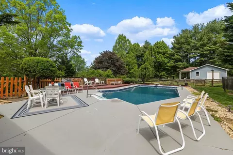 Exterior - 5428 Arcadia Ave, Upperco, MD 21155 photo 7 of 17