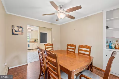 Dining - 13905 Manor Rd, Baldwin, MD 21013 photo 2 of 2