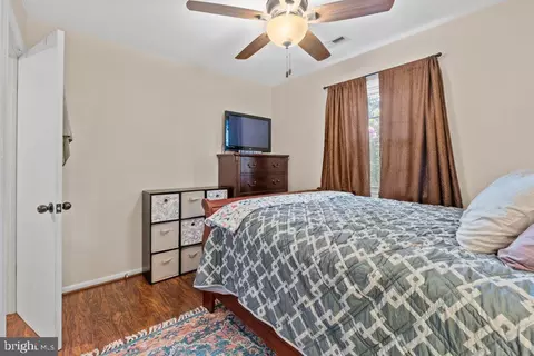 Bedroom - 13905 Manor Rd, Baldwin, MD 21013 photo 2 of 7