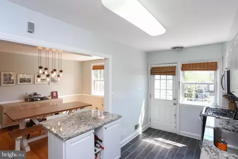 349 Whitfield Rd, Catonsville, MD 21228