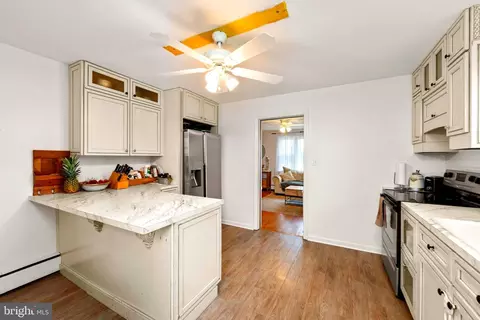 Kitchen - 14015 Glen High Rd, Baldwin, MD 21013 photo 3 of 5