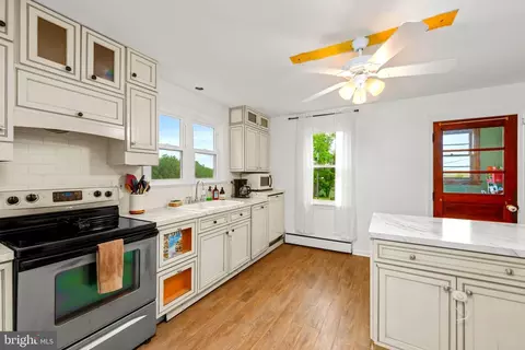Kitchen - 14015 Glen High Rd, Baldwin, MD 21013 photo 1 of 5