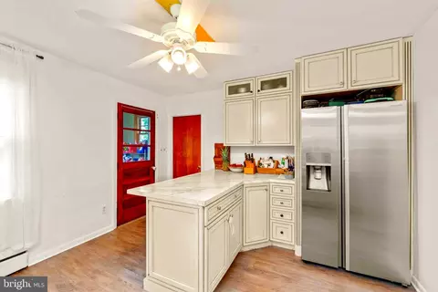 Kitchen - 14015 Glen High Rd, Baldwin, MD 21013 photo 5 of 5