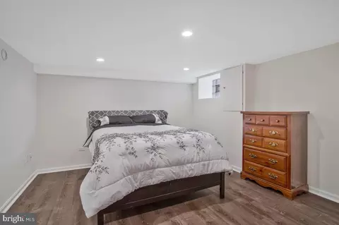 Bedroom - 1081 Elm Rd, Halethorpe, MD 21227 photo 3 of 5