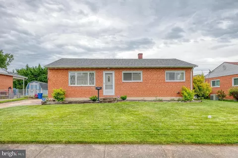 8205 Harris Ave, Parkville, MD 21234