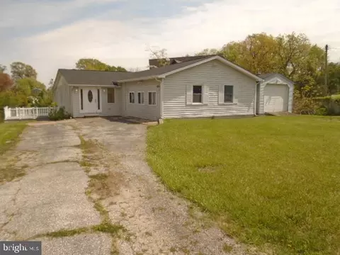 233 Saint Marys Rd, Essex, MD 21221