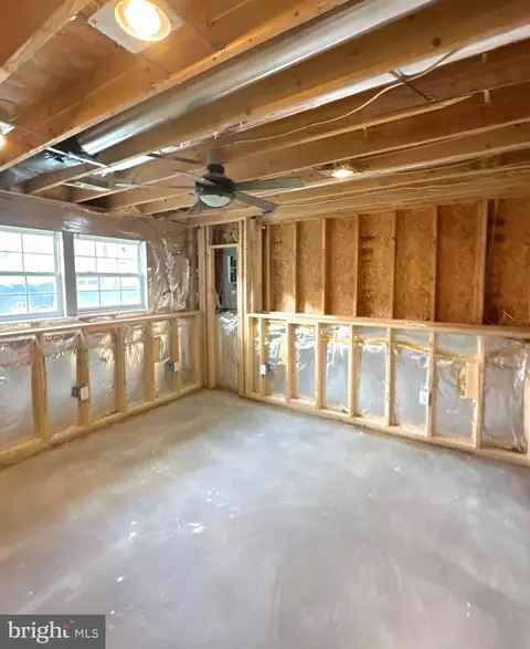 105 B Oak Ave, Sparrows Point, MD 21219 photo 9
