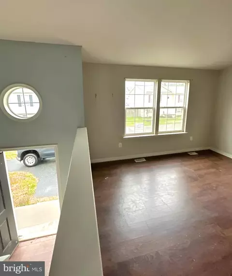105 B Oak Ave, Sparrows Point, MD 21219 photo 2