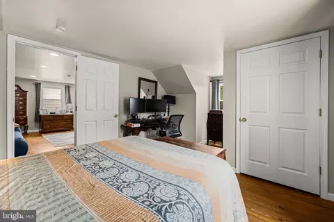 Bedroom - 1813 Park Ave, Halethorpe, MD 21227 photo 3 of 8