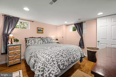 Bedroom - 1813 Park Ave, Halethorpe, MD 21227 photo 7 of 8