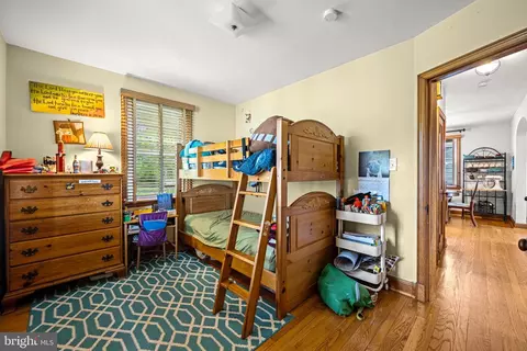 Bedroom - 1813 Park Ave, Halethorpe, MD 21227 photo 5 of 8