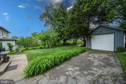 Exterior - 1813 Park Ave, Halethorpe, MD 21227 photo 4 of 8