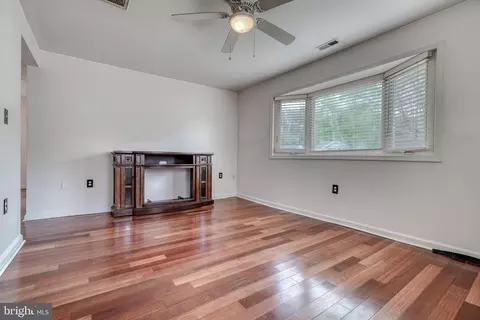 Living - 63 Transverse Ave, Middle River, MD 21220 photo 1 of 4