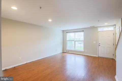 674 Hunting Fields Rd, Middle River, MD 21220 photo 13