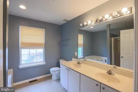 674 Hunting Fields Rd, Middle River, MD 21220 photo 27