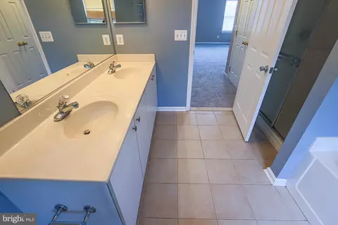 674 Hunting Fields Rd, Middle River, MD 21220 photo 32