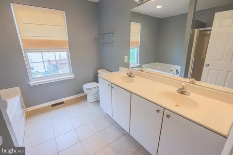 674 Hunting Fields Rd, Middle River, MD 21220 photo 28