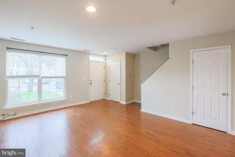 674 Hunting Fields Rd, Middle River, MD 21220 photo 12