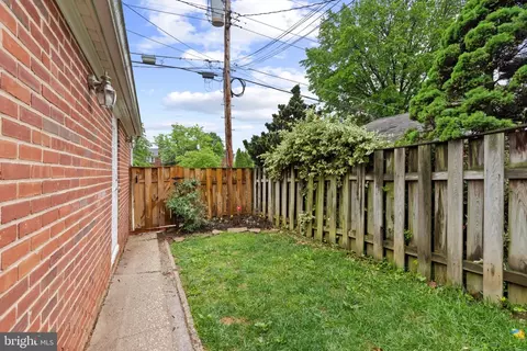 Exterior - 23 Dunkirk Rd, Baltimore, MD 21212 photo 4 of 6