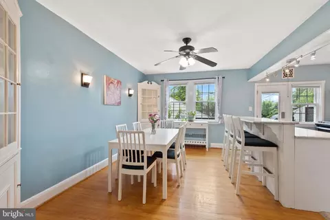 Dining - 23 Dunkirk Rd, Baltimore, MD 21212 photo 2 of 6