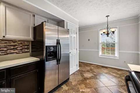 25 Ashmill Ct, Nottingham, MD 21236 photo 18