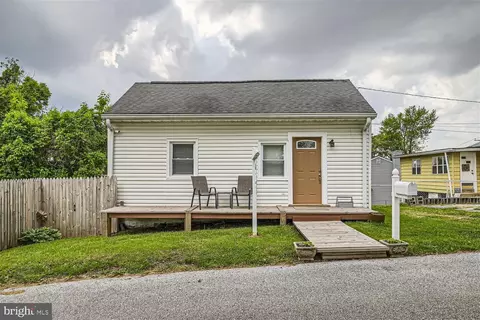 3900 Glenrose Ave, Halethorpe, MD 21227