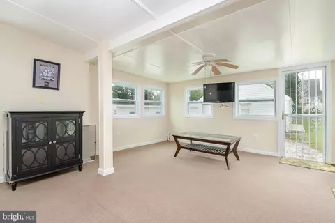 Living - 9614 Mason, Parkville, MD 21234 photo 3 of 3