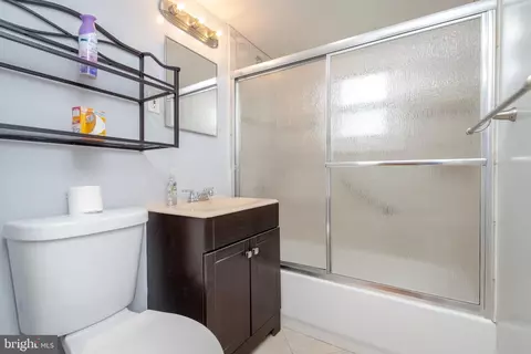 Bath - 9614 Mason, Parkville, MD 21234 photo 1 of 1