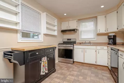 Kitchen - 9614 Mason, Parkville, MD 21234 photo 2 of 2