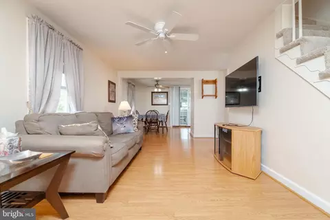 Entry Way - 9614 Mason, Parkville, MD 21234 photo 1 of 3