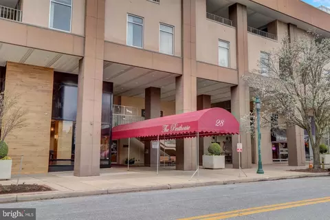 28 Allegheny Ave #1012, Towson, MD 21204